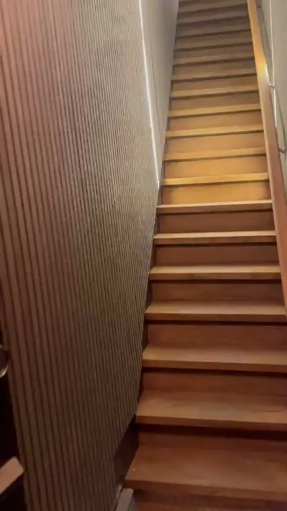 Lounge renovation, after film: walkthrough